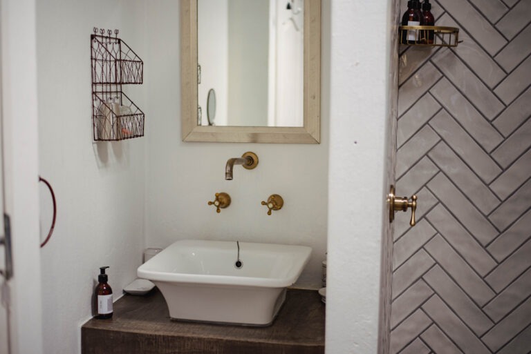 Room 2 - Bathroom | Basin and Shower